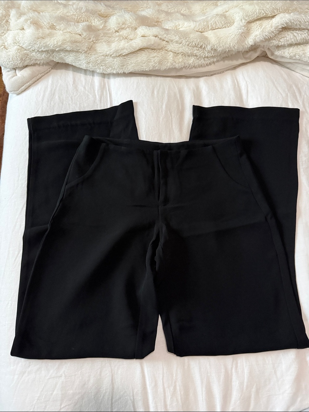Reformation Vida Pants Size 0 and Black